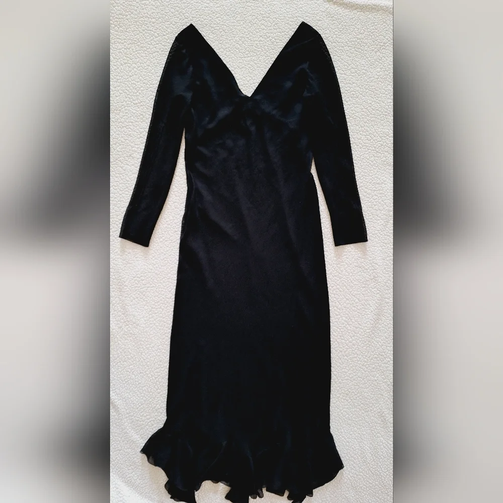 GIVENCHY Off Shoulder Maxi Dress Gown Black Sz 14 Org $5,995 - Picture 7 of 16